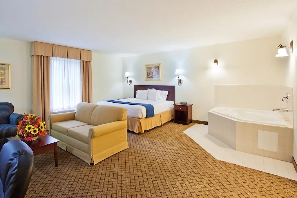 Holiday Inn Express Dillard-1