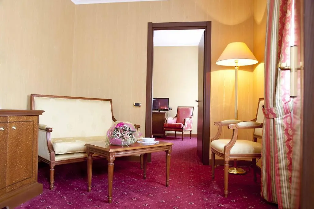 Hotel Jolly-1