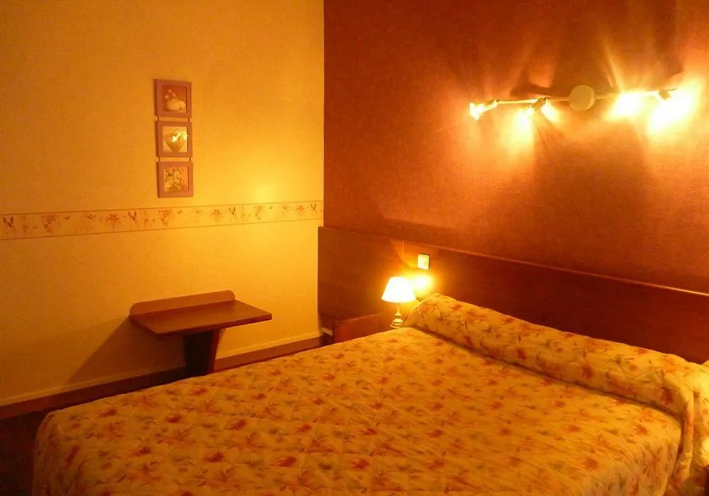 Hotel Saint-Aignan-1
