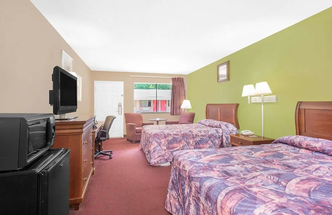 Hotel Express Anniston/Oxford-1