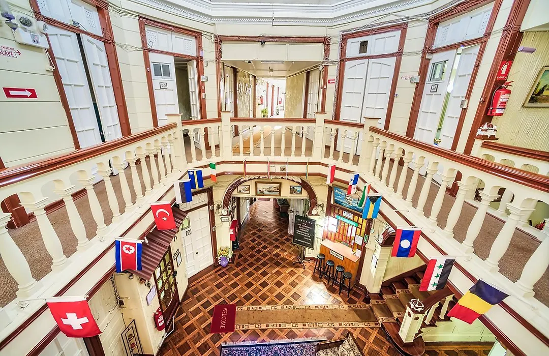 Si Hotel-1
