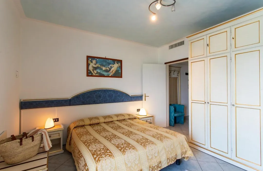 Hotel Elpiro-1