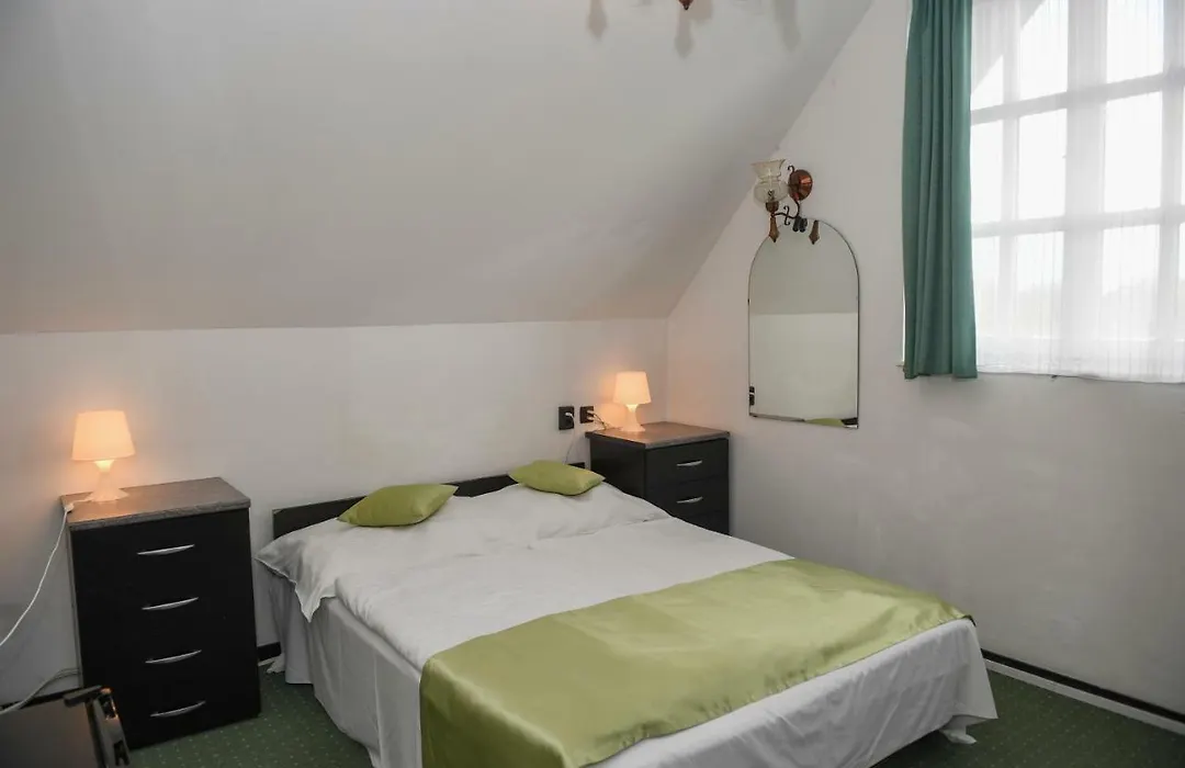 Budai Hotel-1