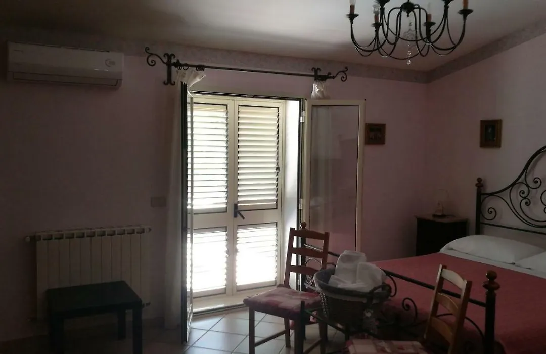 Cinisi 89 B&B-1
