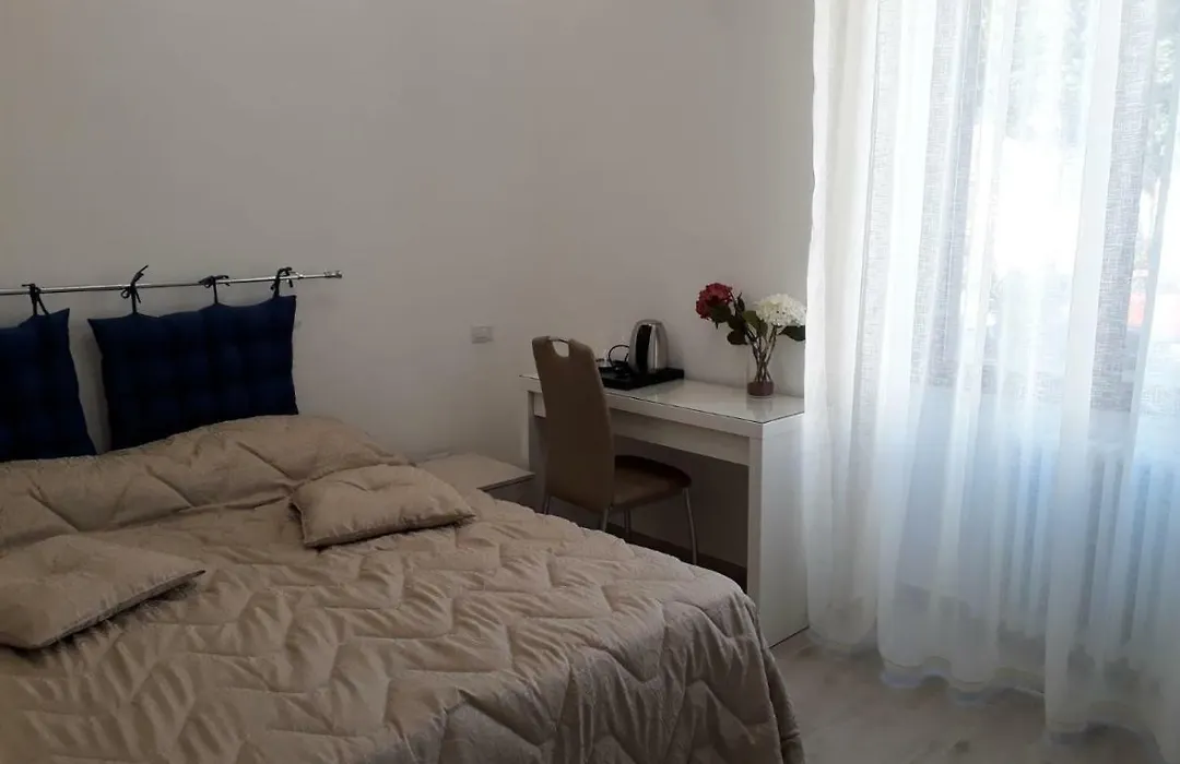 Rosa del Salento-1