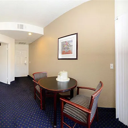 Quality Inn & Suites Oceanview-2