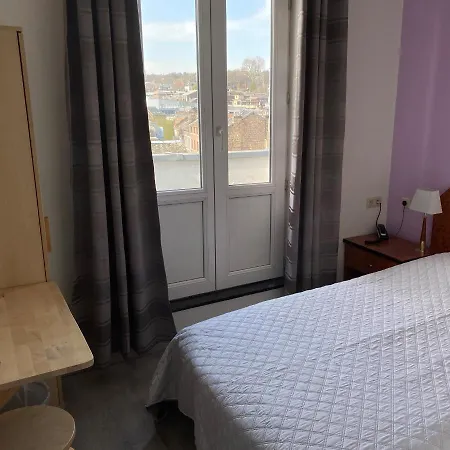 Hotel Les Acteurs-2