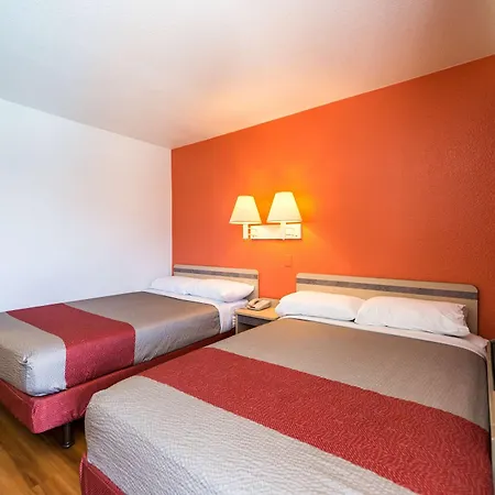 Motel 6-Reno, Nv - Virginia Plumb-3
