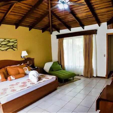 Arenal Paraiso Resort Spa & Thermo Mineral Hot Springs-3