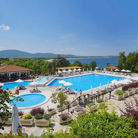 Santa Marina Holiday Village-2