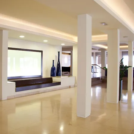 Hotel Garbi Park & Aquasplash-3