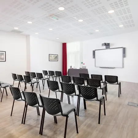 Seven Urban Suites Nantes Centre-2