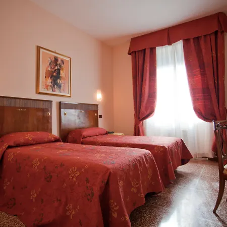 Hotel La Pace-2