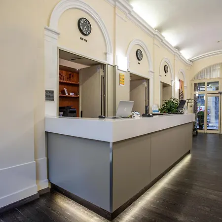 Hotel Urbani-2