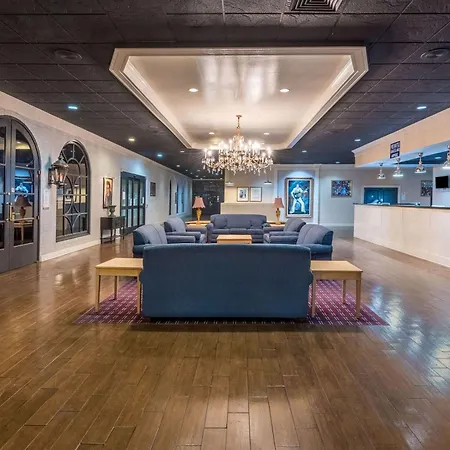 Travelodge By Wyndham Memphis Airport/Graceland-2