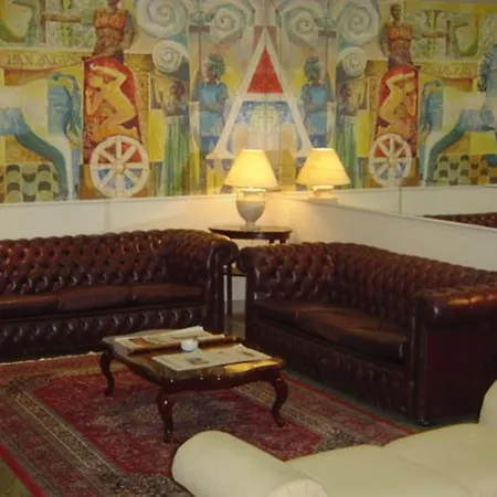 Augusto's Copacabana Hotel-2