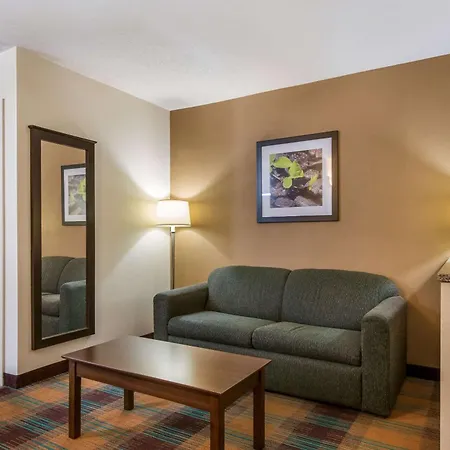 Quality Inn Bloomsburg-3