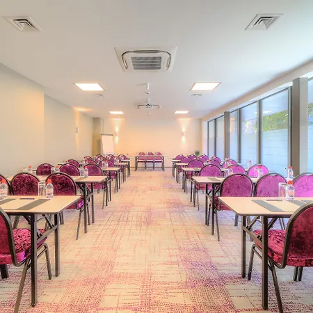 B&B Hotel Mons Centre-2