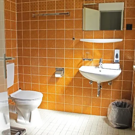Autobahn Hotel Pfungstadt Ost-3