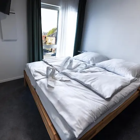 Boardinghouse-Landau-2