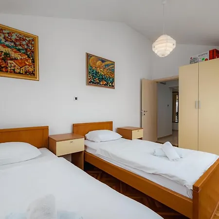 Apartment Branka - Monterol-3