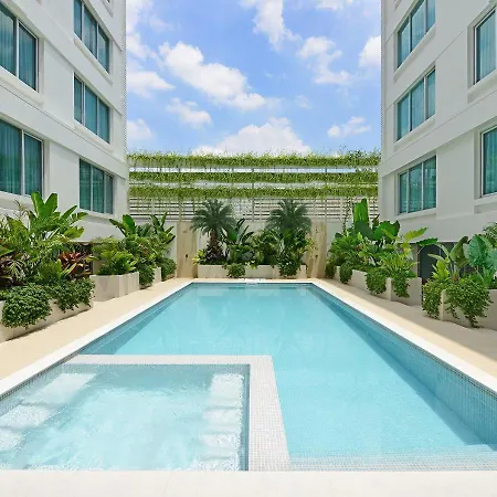 Centre Point Sukhumvit 10-2
