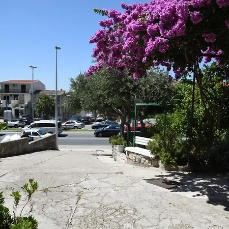 Apartments Pomalo-2