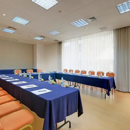 Tryp By Wyndham Porto Centro Hotel-3