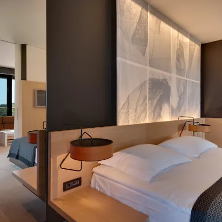 Lone Hotel By Maistra Collection-2