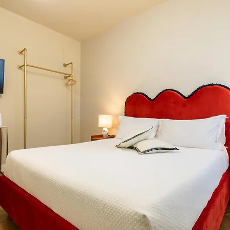 Daplace - Corso Sempione Suites-2