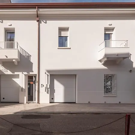 Zuara9Room Rimini-3