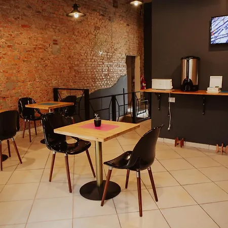 Isondu Suites & Breakfast-3