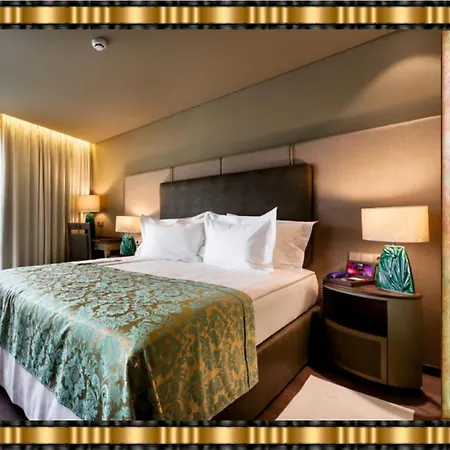 Hotel Jaguar Oporto - Is Near The Metro Has Free Parking And A Free Shuttle Service Between The Airport And The Hotel From 7Am To 8Pm-3