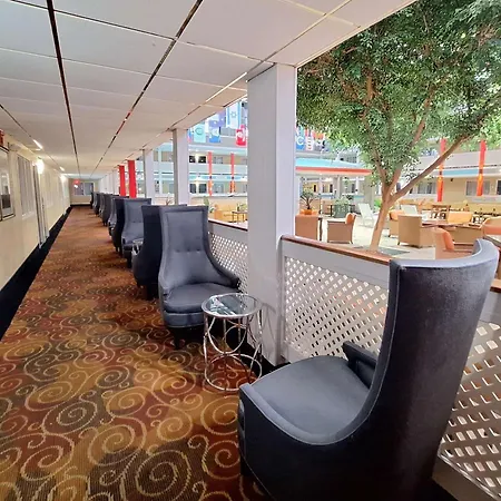 Travelodge By Wyndham Indianapolis Speedway-2