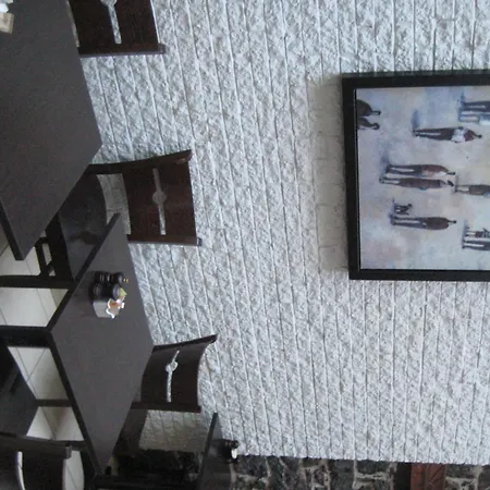 1595 Saint-Denis-2