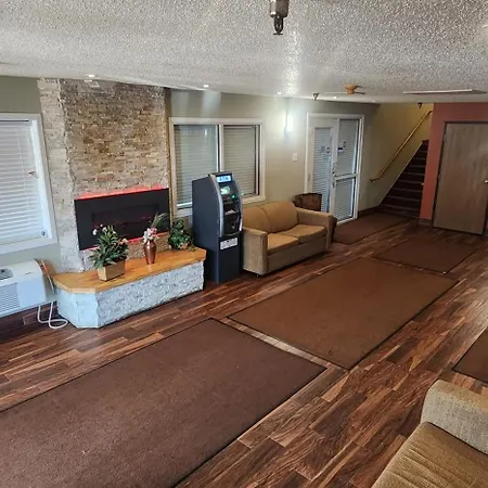 Rodeway Inn West Fargo Main Ave-3