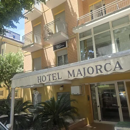 Hotel Majorca Nuova Gestione Rimini 100 m dalla spiaggia-2