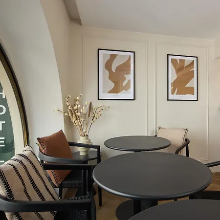 Hotel Elysee Secret-3