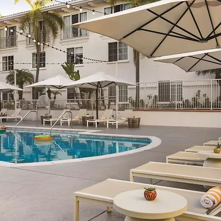 Hilton Garden Inn Carlsbad Beach-3
