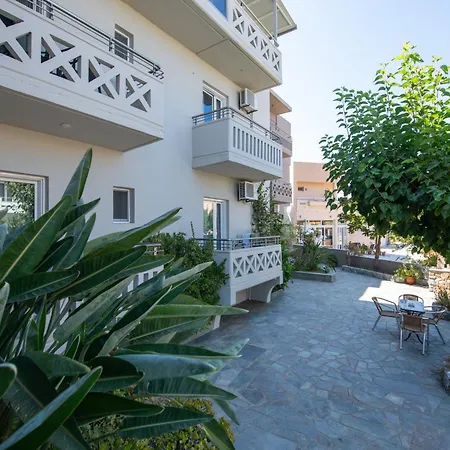 Labyrinth Hotel-3