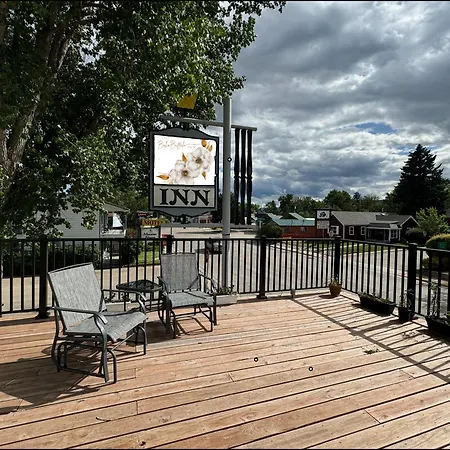 The Boho Buffalo Inn-2