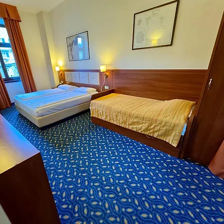 Hotel Benaco-3