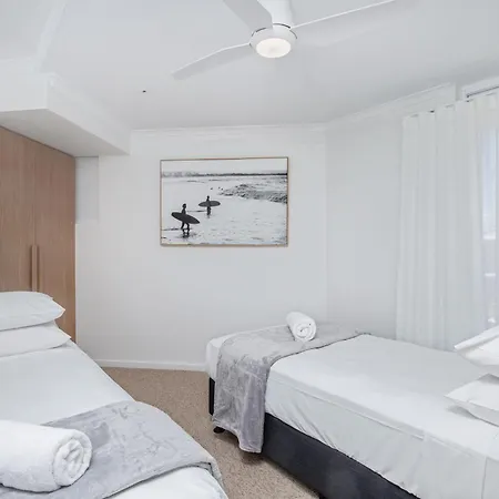 Crystal Beachfront Apartments-3