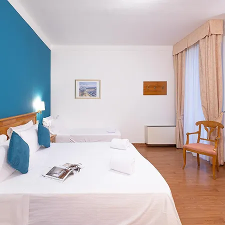 Lvg Hotel Collection - Majestic-2