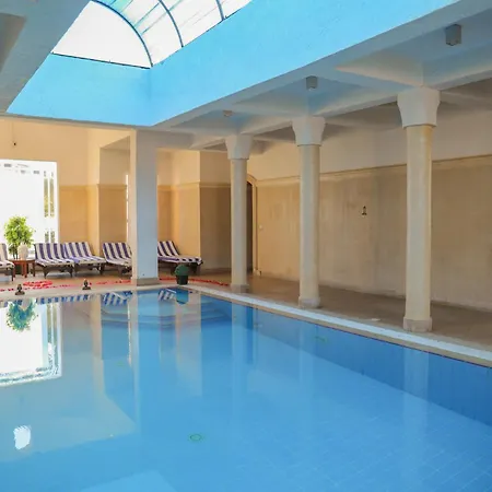 Tamra Beach Resort-2