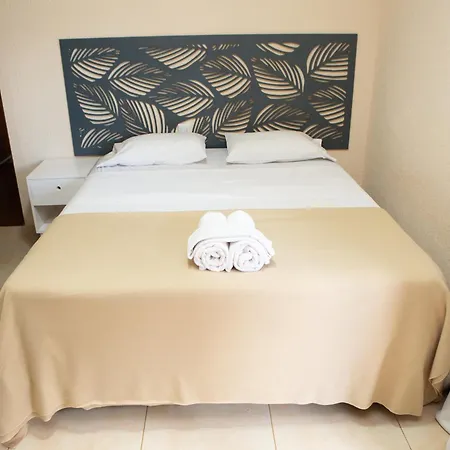 Isondu Suites & Breakfast-2