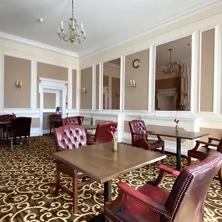 Russ Hill Hotel-3