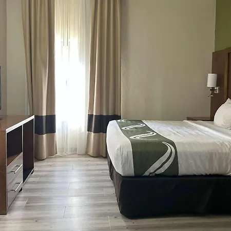 Quality Inn & Suites Tarboro - Kingsboro-3