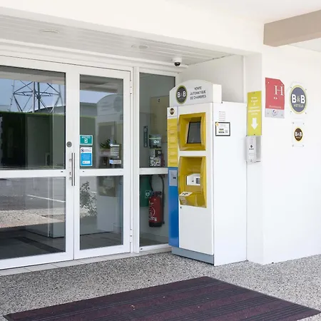 B&B HOTEL Pau Lescar-3