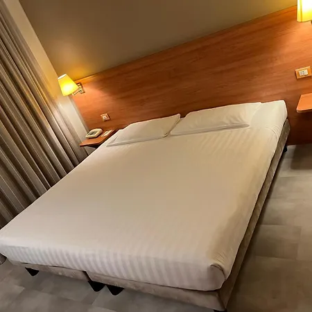 Hotel Re-2